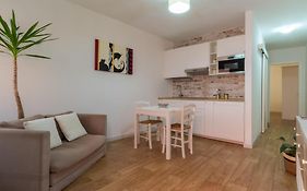 Villanova Apartment